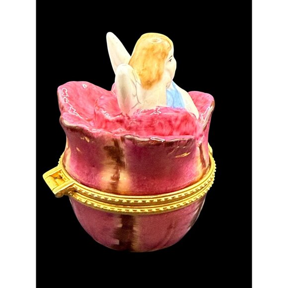 VIntage Hand-Painted Ceramic Flower Fairy Trinket Box Gold Tone Flower Clasp - Picture 4 of 6